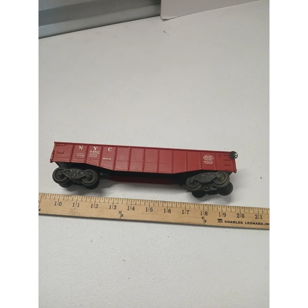 Lionel dirt dust